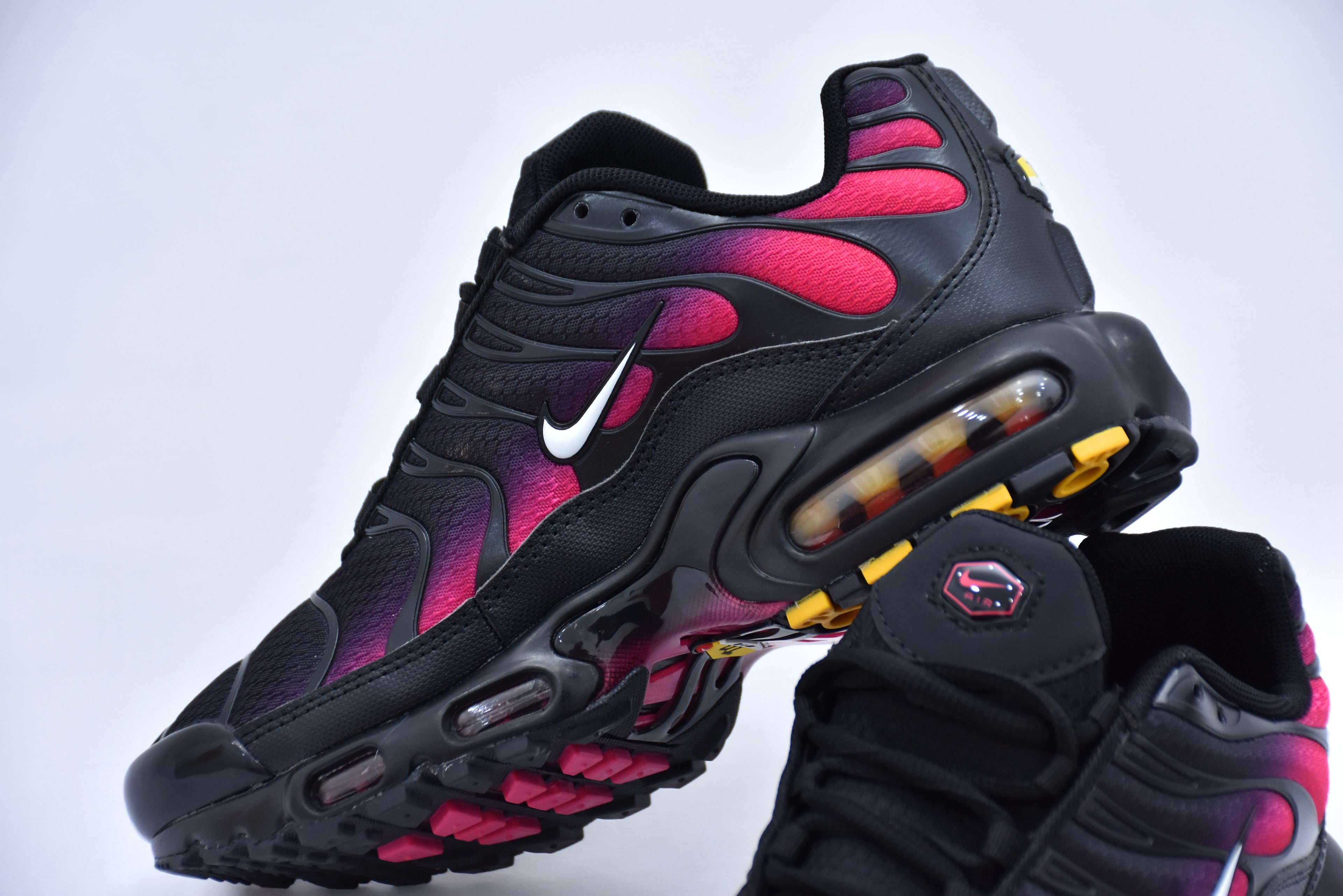 Nike TN Rose Fluo Premium - التوصيل باطل 💖👟